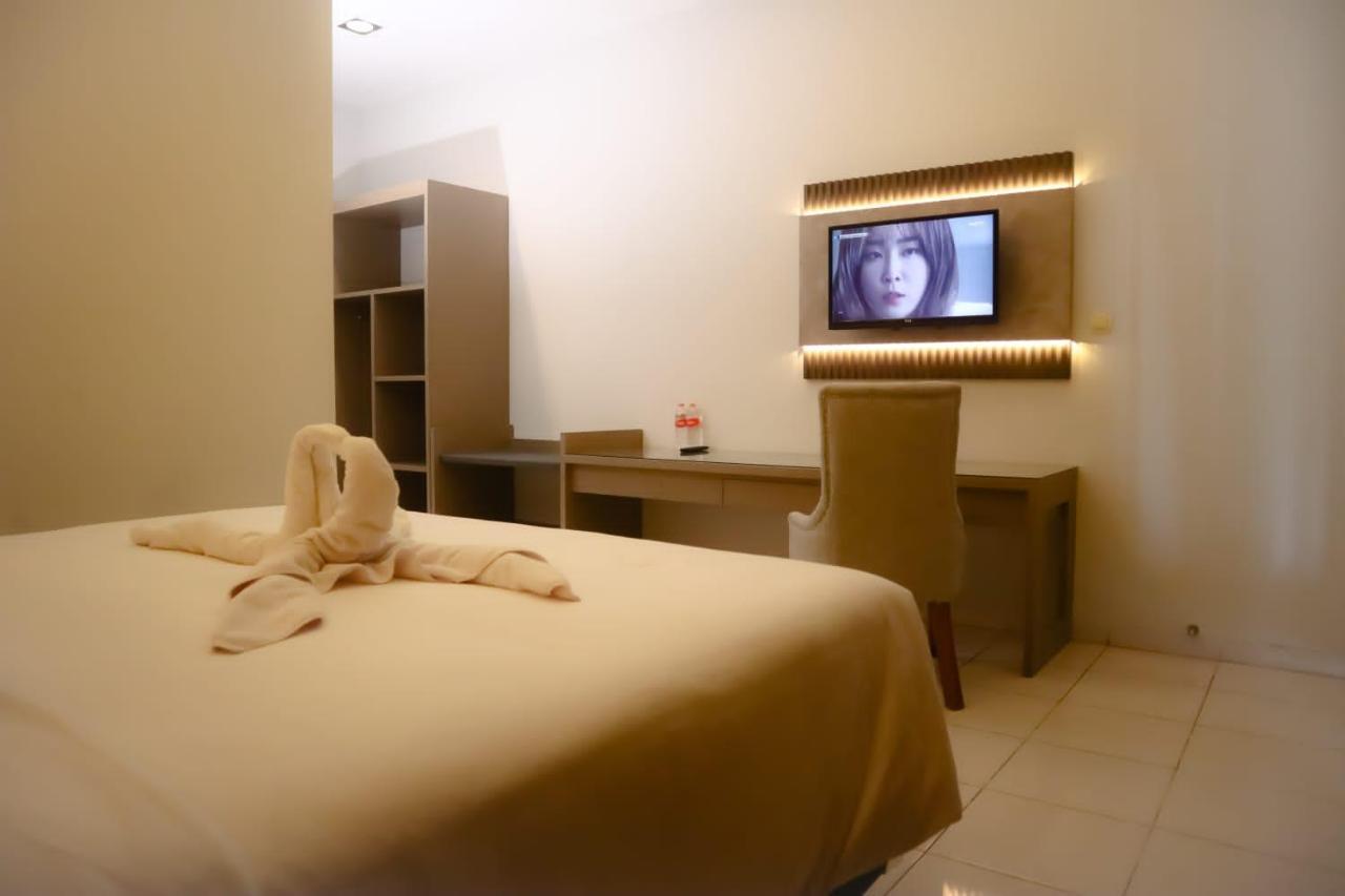 Front One Resort Indraloka Temanggung Екстериор снимка