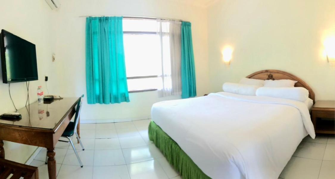 Front One Resort Indraloka Temanggung Екстериор снимка