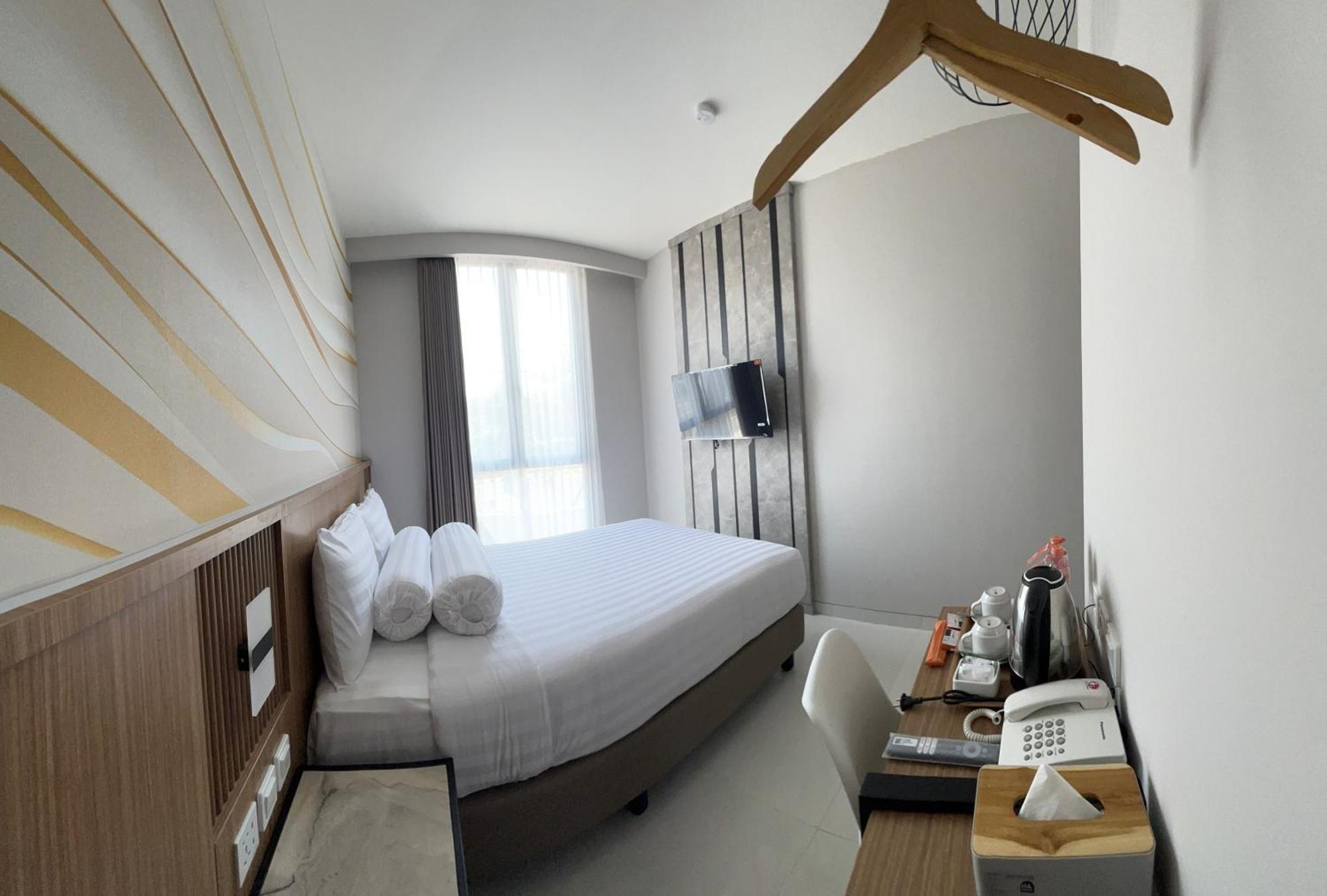 Front One Resort Indraloka Temanggung Екстериор снимка