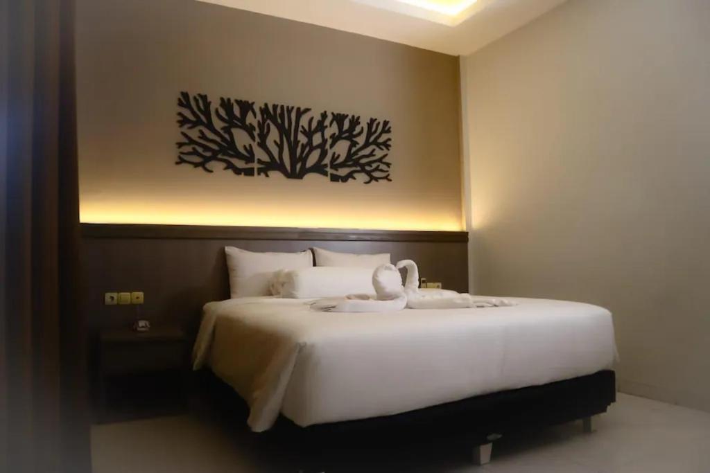 Front One Resort Indraloka Temanggung Екстериор снимка